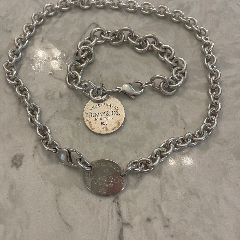 Authentic Tiffany’s necklace and bracelet set